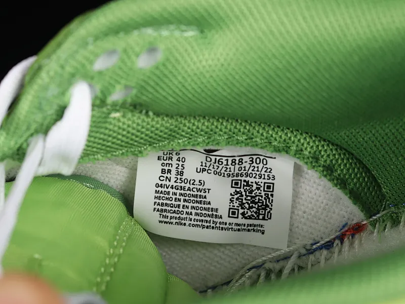 All categories Nk SB Dunk Series Nk SB Dunk Low low-top sneakers F version Nk SB Dunk Low "Green White" SB Dunk Series low-top casual sports skateboard shoes DJ6188-300